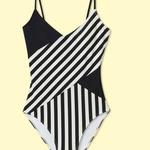 NWT Summersalt The Marina - sz 8 -  retail $95